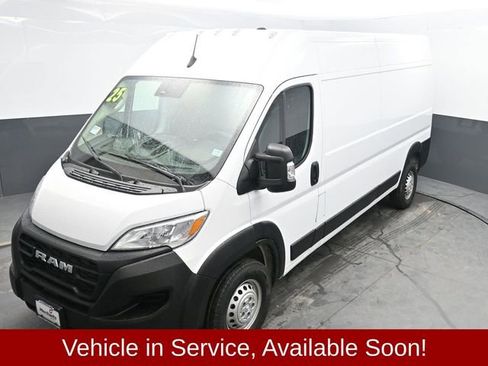 Used 2025 RAM ProMaster 2500 w/ Convenience Group image 24