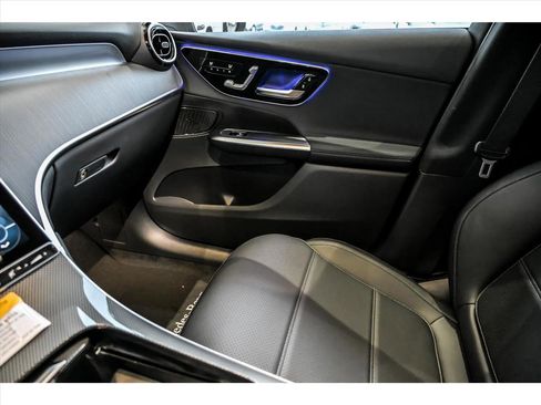 New 2026 Mercedes-Benz GLC 300 4MATIC image 19