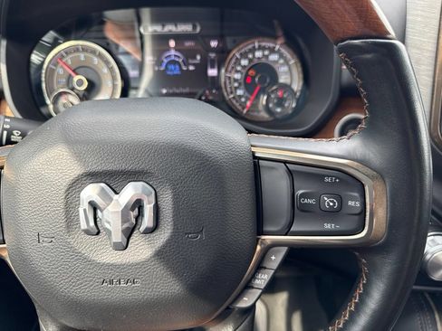 Used 2022 RAM 1500 Limited w/ Body Color Bumper Group AWD/4WD image 27
