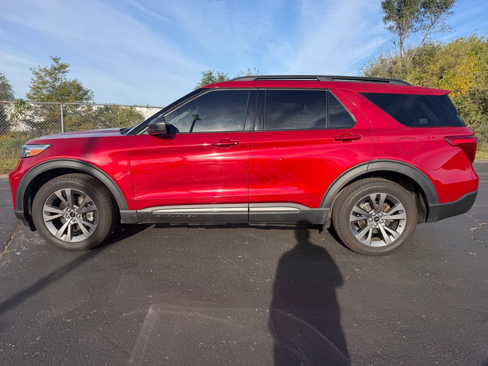 Used 2021 Ford Explorer XLT w/ Equipment Group 202A AWD/4WD image 10