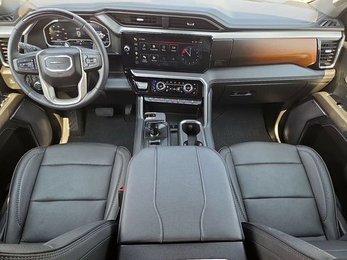 Used 2023 GMC Sierra 1500 Denali w/ Technology Package AWD/4WD image 13