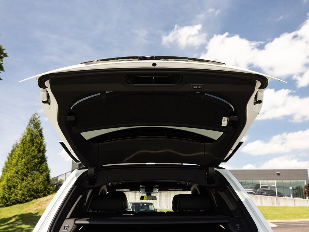 New 2027 Rolls-Royce Cullinan Black Badge AWD/4WD image 65