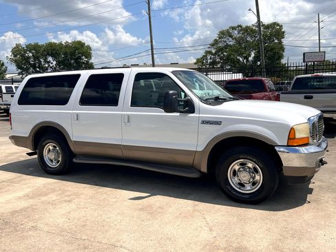 Used 2001 Ford Excursion Limited image 7