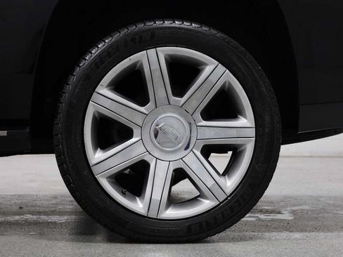 Used 2016 Cadillac Escalade Premium AWD/4WD image 37