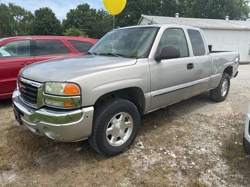 Used 2005 GMC Sierra 1500 SLE w/ Safe And Sound Package AWD/4WD image 28