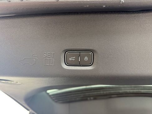 New 2026 Ford Expedition Active image 27