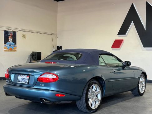 Used 2000 Jaguar XK8 Convertible RWD image 6