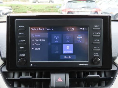 Used 2022 Toyota RAV4 XLE w/ Convenience Package AWD/4WD image 18