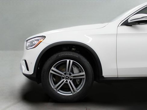 Used 2022 Mercedes-Benz GLC 300 image 9