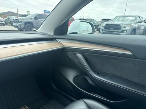 Used 2023 Tesla Model 3 Standard Range RWD image 16