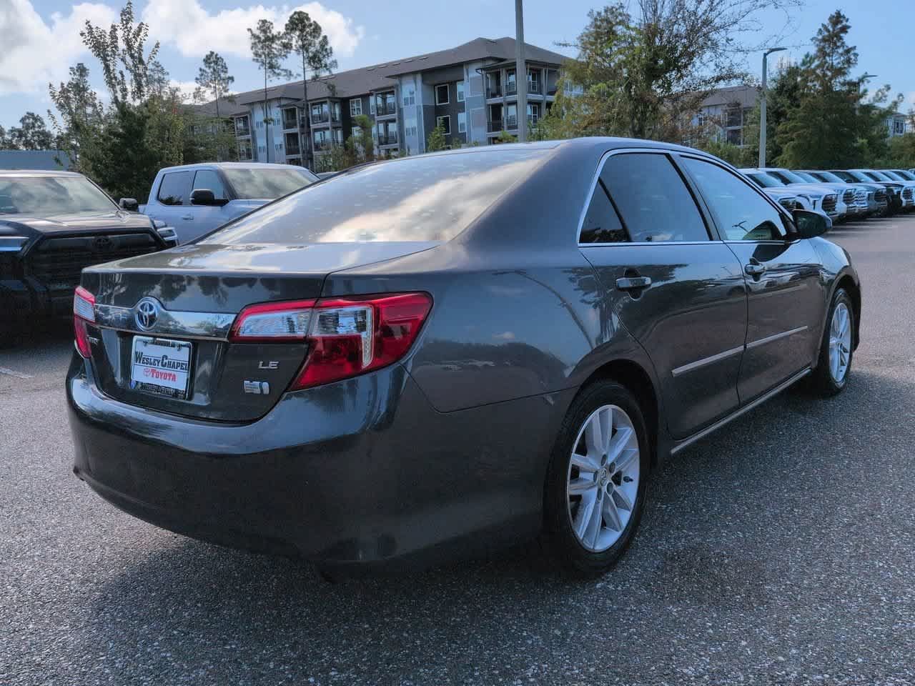 Used 2014 Toyota Camry LE FWD image 6