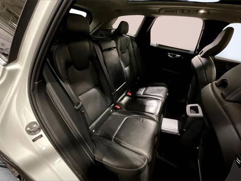 Certified 2022 Volvo XC60 T8 Inscription w/ Advanced Package image 27
