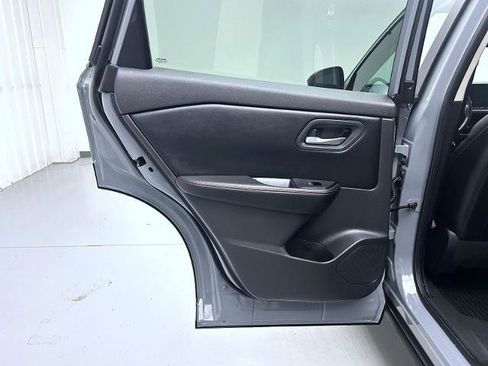 Certified 2025 Nissan Rogue SV AWD/4WD image 20
