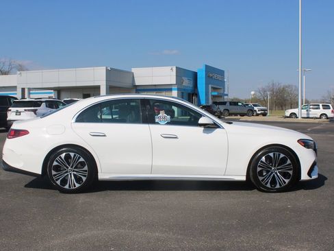 Used 2025 Mercedes-Benz E 350 Sedan image 11
