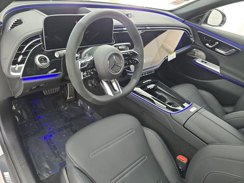 New 2026 Mercedes-Benz E 53 AMG 4MATIC Sedan image 16