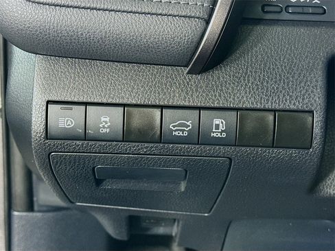 Certified 2023 Toyota Camry XLE image 19