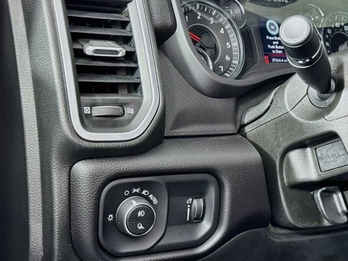 Used 2024 RAM 2500 Big Horn w/ Night Edition AWD/4WD image 10