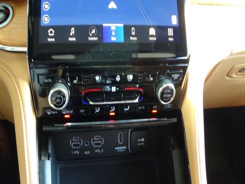 Certified 2024 Jeep Grand Cherokee L Summit image 32