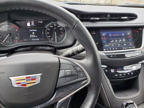 Certified 2023 Cadillac XT5 Premium Luxury image 37