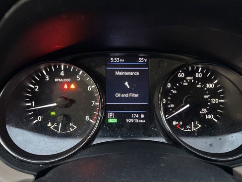 Used 2018 Nissan Rogue SV w/ Premium Package image 22