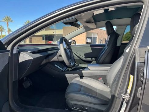 Used 2024 Tesla Model 3 Standard Range RWD image 7