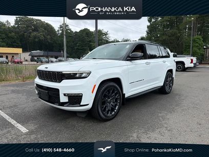 Used 2025 Jeep Grand Cherokee L Summit w/ Obsidian Package