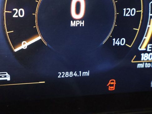 Used 2025 Ford Mustang Premium image 40