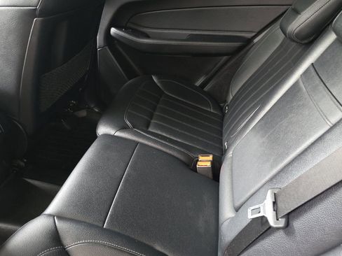 Used 2017 Mercedes-Benz GLE 350 4MATIC image 12