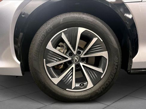 Used 2023 Lexus RZ 450e Premium w/ Technology Package image 11