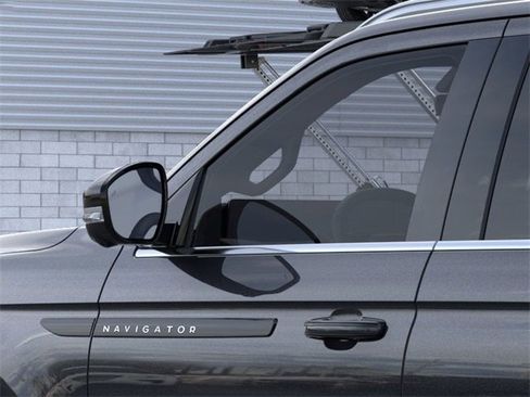 New 2025 Lincoln Navigator L Black Label image 20