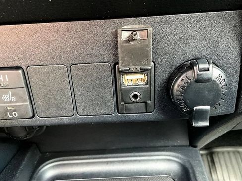 Used 2017 Toyota RAV4 Limited w/ All Weather Liner Package AWD/4WD image 18