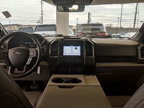 Used 2018 Ford F150 XLT w/ Equipment Group 302A Luxury image 14