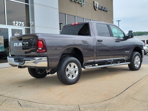 Used 2026 RAM 2500 Big Horn AWD/4WD image 4