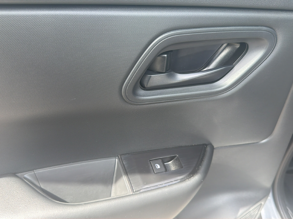 Certified 2025 Nissan Rogue S FWD image 26