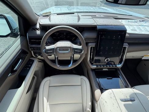 New 2026 GMC Yukon Denali AWD/4WD image 17