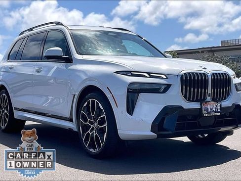 Used 2023 BMW X7 xDrive40i w/ M Sport Package AWD/4WD image 2