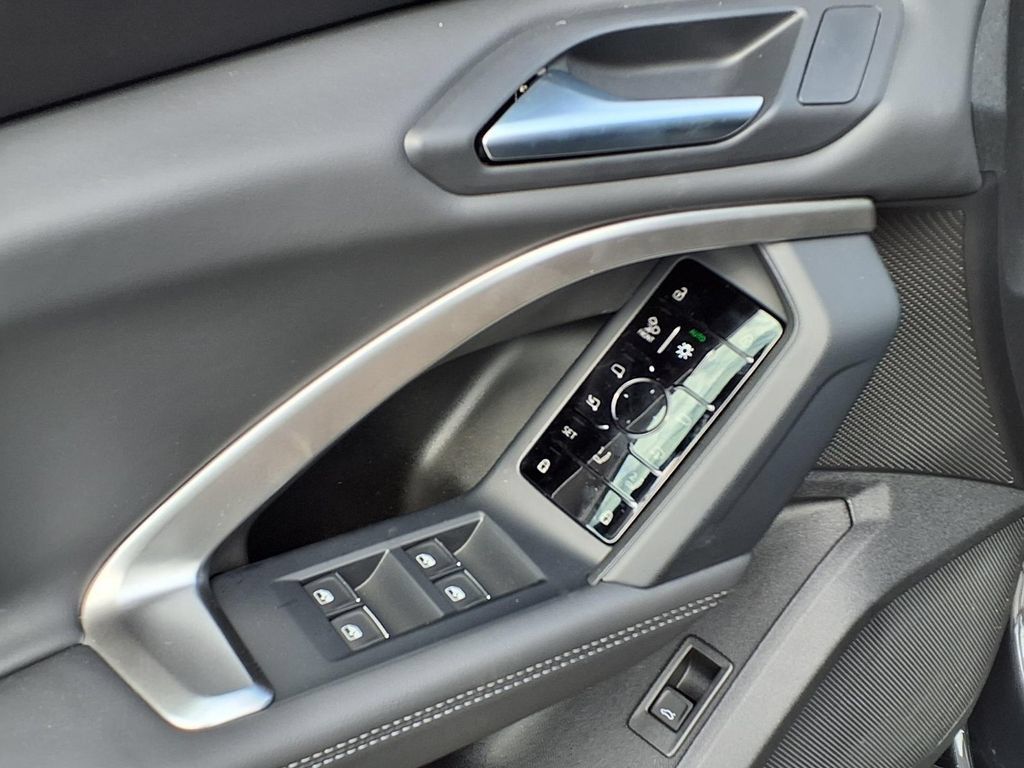 New 2026 Audi Q5 Premium Plus AWD/4WD image 10