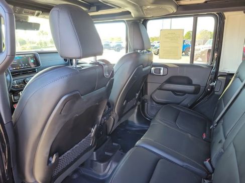 Used 2024 Jeep Wrangler Unlimited Rubicon 392 image 11