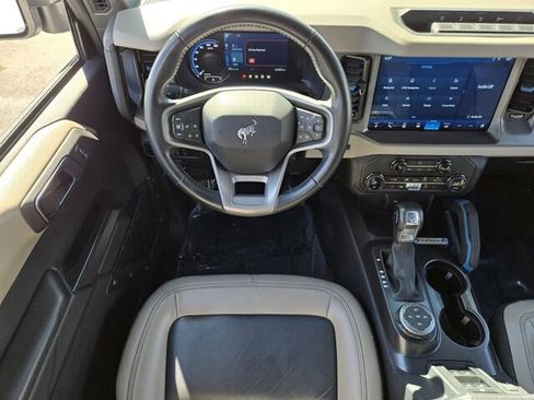 Certified 2024 Ford Bronco Wildtrak image 14