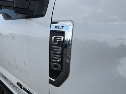 Used 2019 Ford F350 XLT image 4