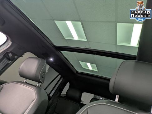 Used 2023 Volkswagen Tiguan SE R-Line AWD/4WD image 23