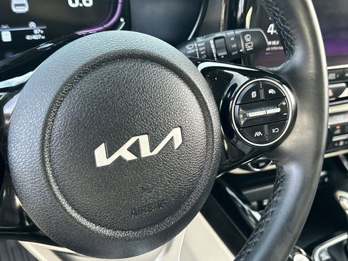 Certified 2023 Kia Soul EX image 25