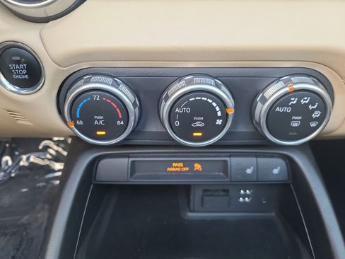 Used 2016 MAZDA MX-5 Miata Grand Touring RWD image 28