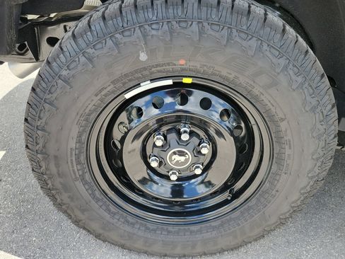 New 2026 Ford Bronco Outer Banks AWD/4WD image 8