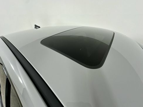 Used 2025 Hyundai Elantra N FWD image 11