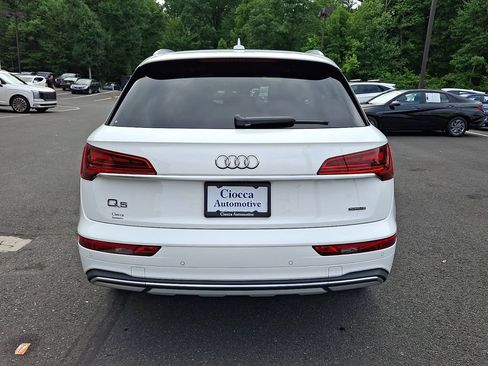 Used 2023 Audi Q5 2.0T Premium w/ Convenience Package AWD/4WD image 5