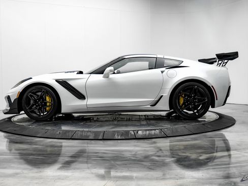 Used 2019 Chevrolet Corvette ZR1 image 8