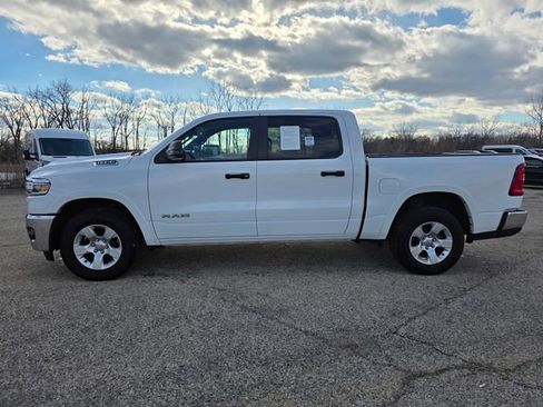 Used 2025 RAM 1500 Big Horn AWD/4WD image 5