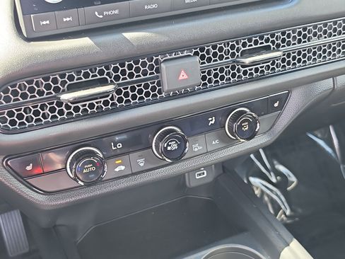 Certified 2023 Honda HR-V Sport image 23