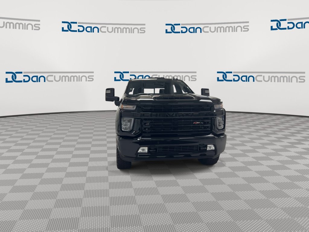 Used 2023 Chevrolet Silverado 2500 LT w/ Midnight Edition AWD/4WD image 3
